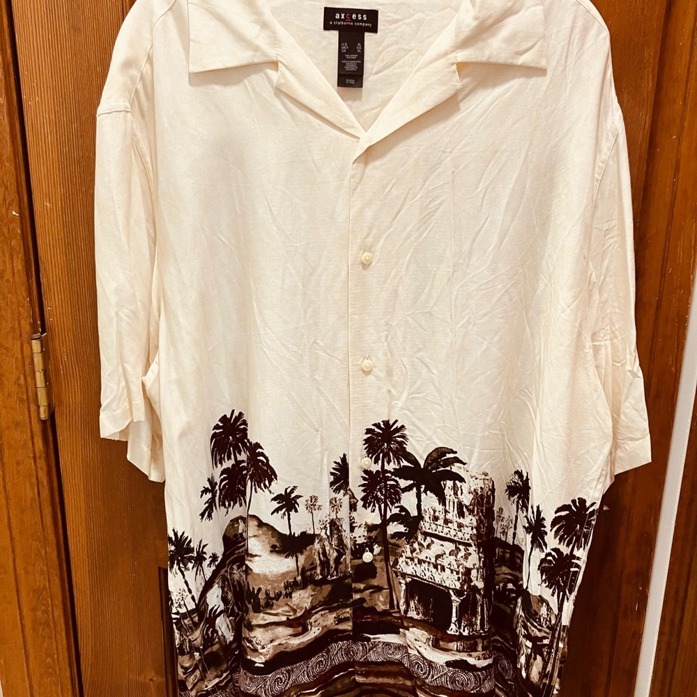 Axcess XL Men's Multicolor Button Up Shirt W/Tropical Landscape and Elephants.